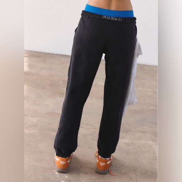 NWOT Free People Movement For The Win Joggers In Color Black - Picture 2 of 4